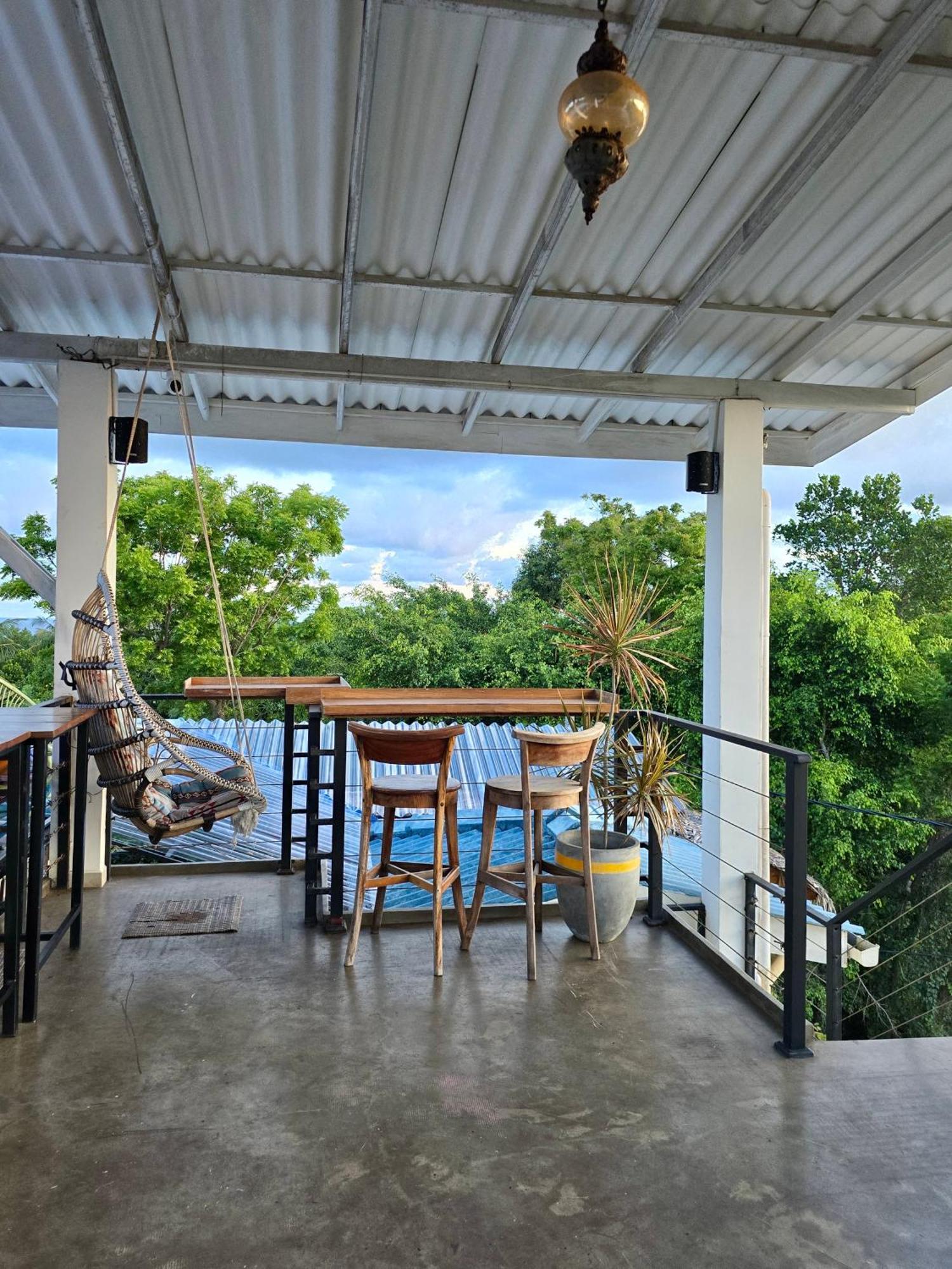 Habibi Hostel & Restaurant Unawatuna Exterior photo