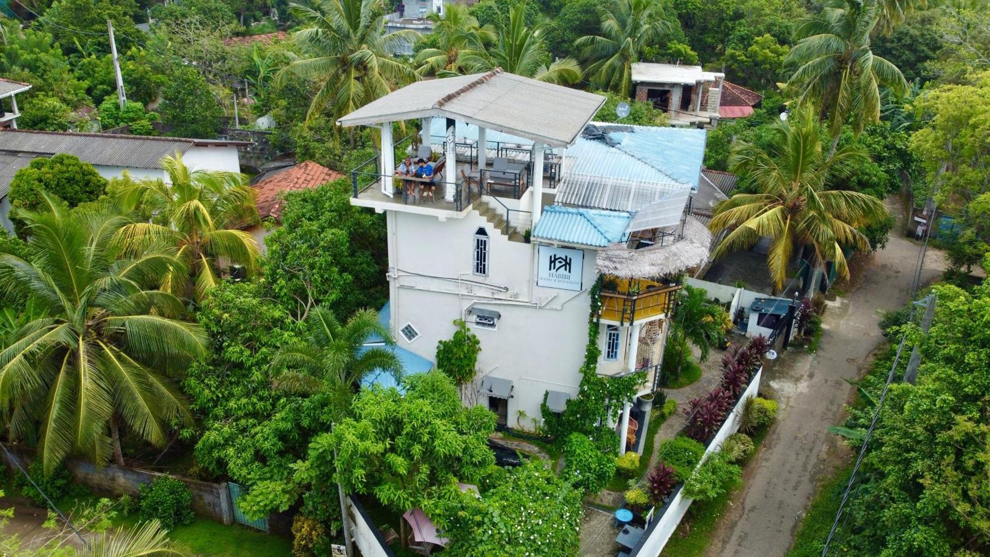 Habibi Hostel & Restaurant Unawatuna Exterior photo